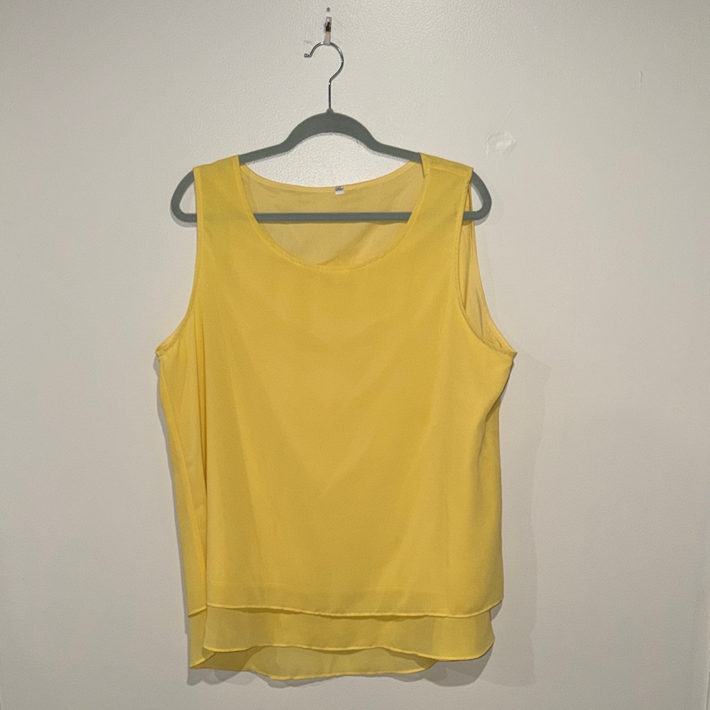Chic Yellow Sleeveless Blouse